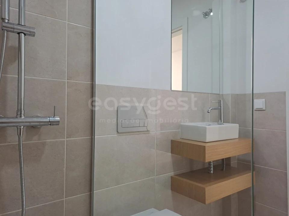 Moradia T3 para Venda em Gambia-Pontes-Alto da Guerra Foto 5