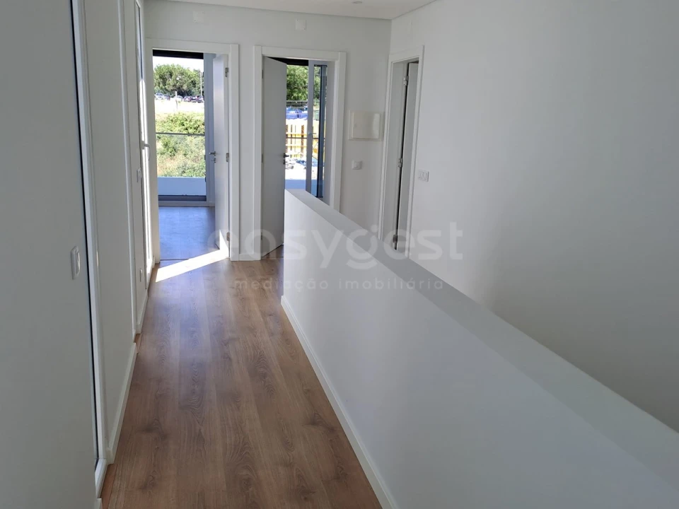 Moradia T3 para Venda em Gambia-Pontes-Alto da Guerra Foto 8