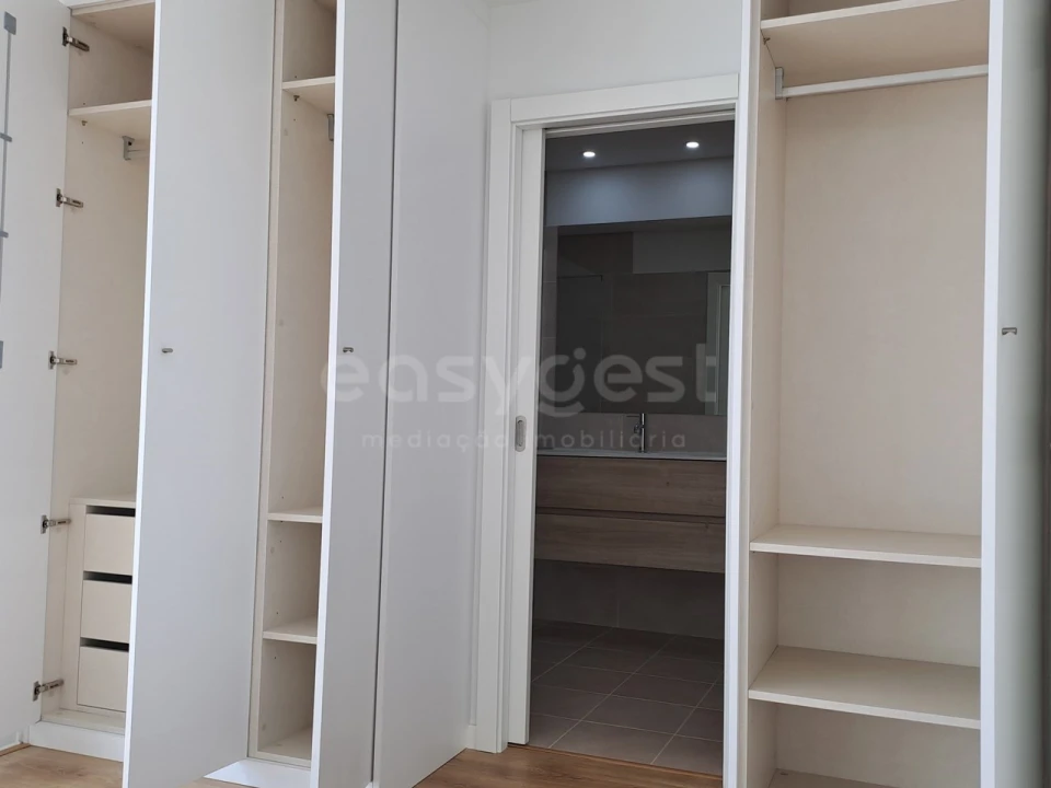 Moradia T3 para Venda em Gambia-Pontes-Alto da Guerra Foto 35