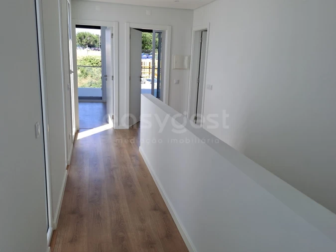 Moradia T3 para Venda em Gambia-Pontes-Alto da Guerra Foto 8