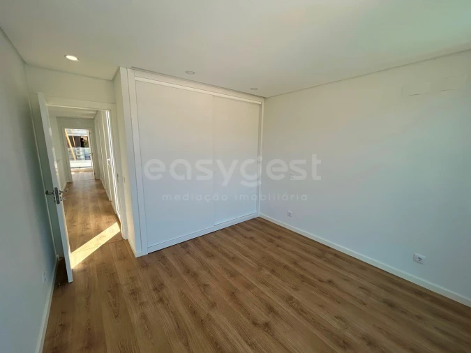 Moradia T3 para Venda em Gambia-Pontes-Alto da Guerra Foto 32