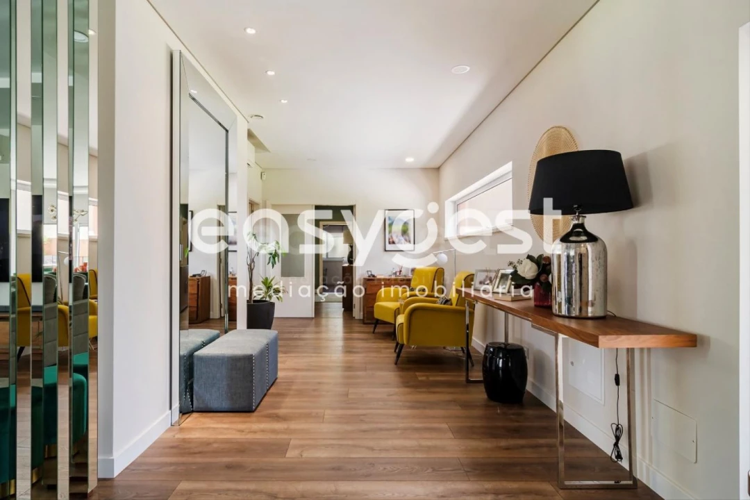 Moradia T4 para Venda em Quinta do Anjo Foto 3