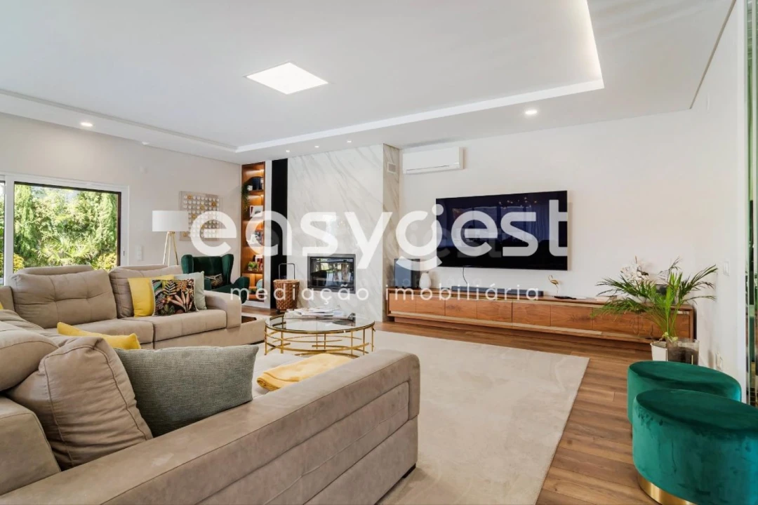 Moradia T4 para Venda em Quinta do Anjo Foto 4