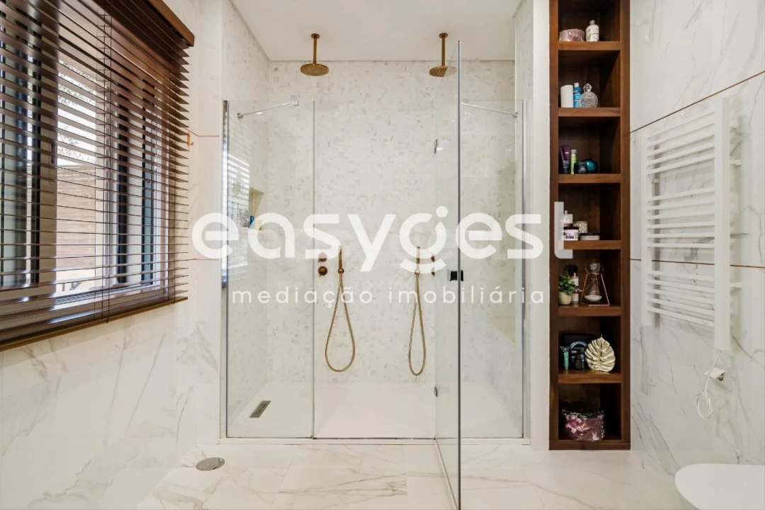 Moradia T4 para Venda em Quinta do Anjo Foto 12