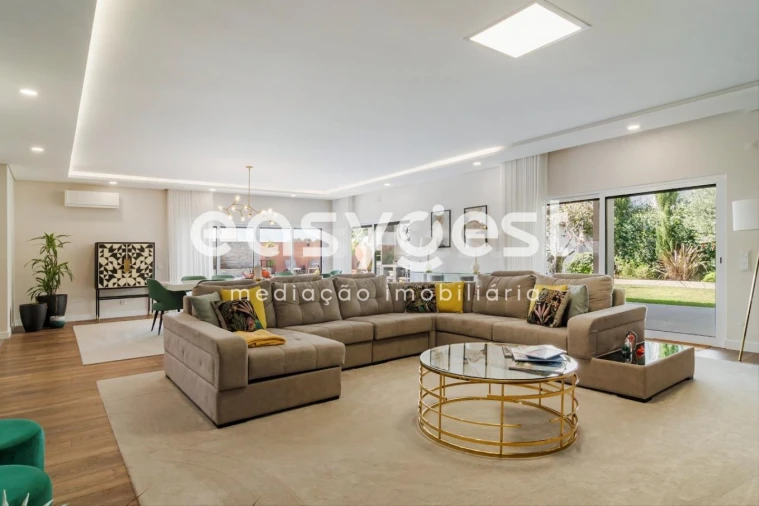 Moradia T4 para Venda em Quinta do Anjo Foto 5