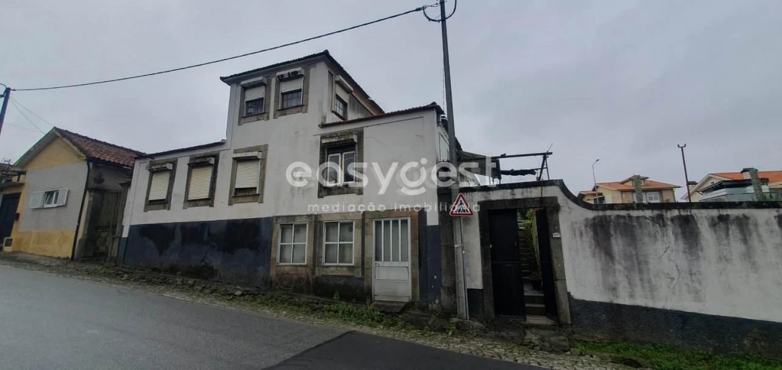 Moradia T6 para Venda em Mafamude e Vilar do Paraíso Foto 1