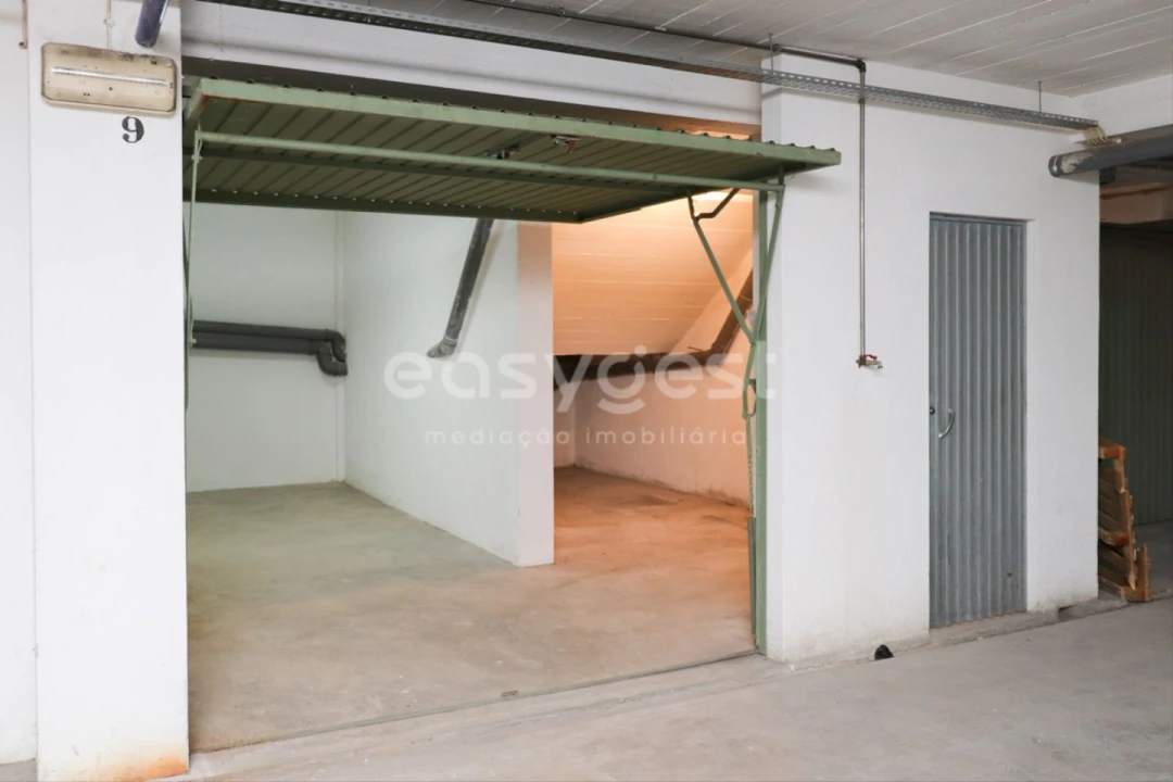Garagem para Venda em União das Freguesias de Setúbal Foto 8