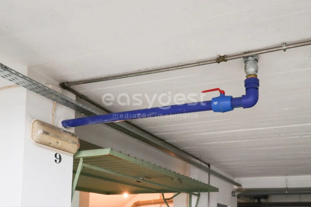 Garagem para Venda em União das Freguesias de Setúbal Foto 11
