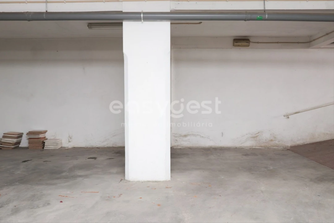 Garagem para Venda em União das Freguesias de Setúbal Foto 15