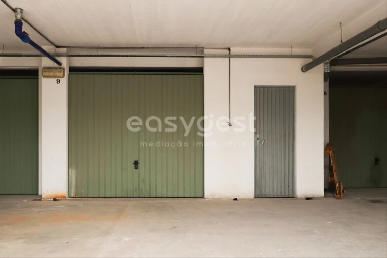 Garagem para Venda em União das Freguesias de Setúbal Foto 14