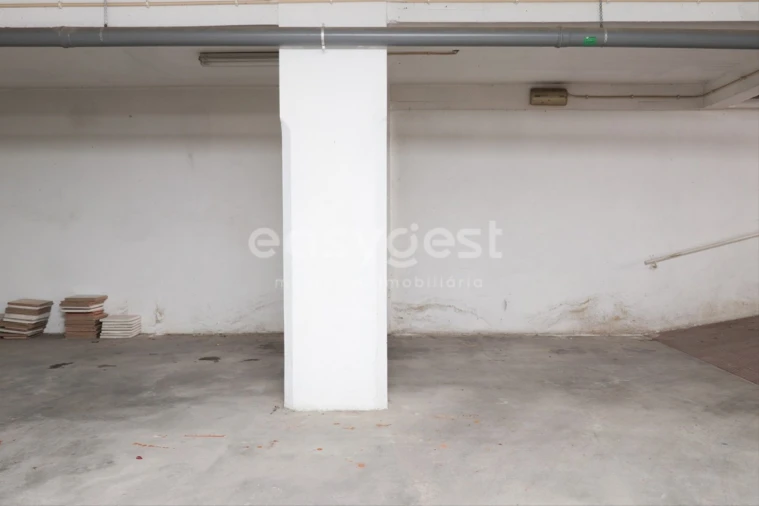 Garagem para Venda em União das Freguesias de Setúbal Foto 15
