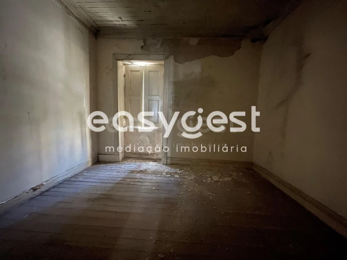 Prédio para Venda em Guarda Foto 8