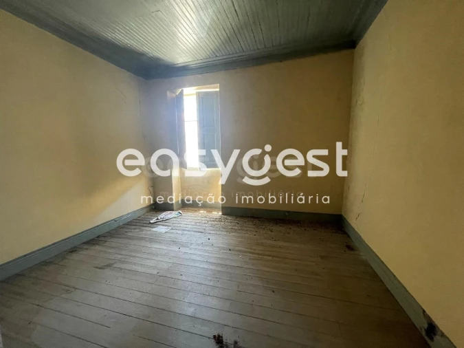 Prédio para Venda em Guarda Foto 10