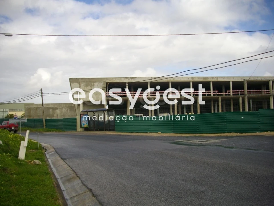 Armazém para Venda em Rio de Mouro Foto 2