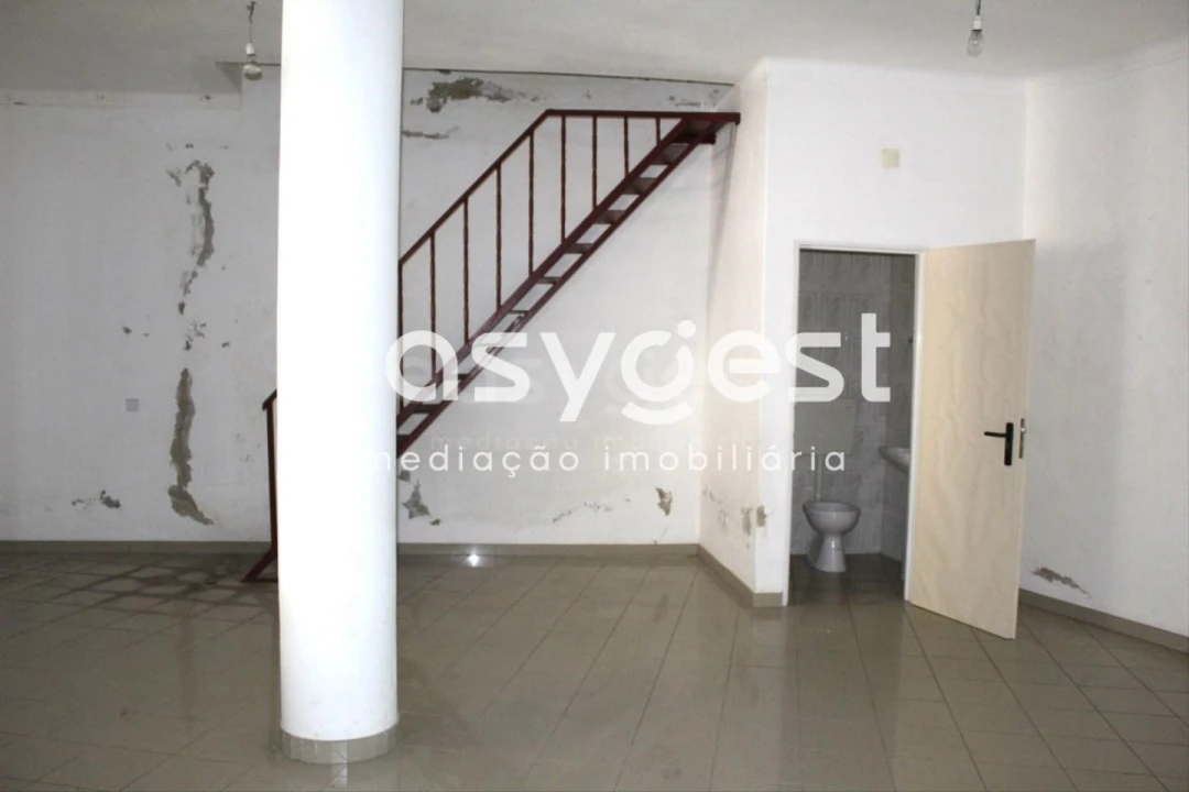 Loja para Venda em Santiago do Cacém, Santa Cruz e São Bartolomeu da Serra Foto 2