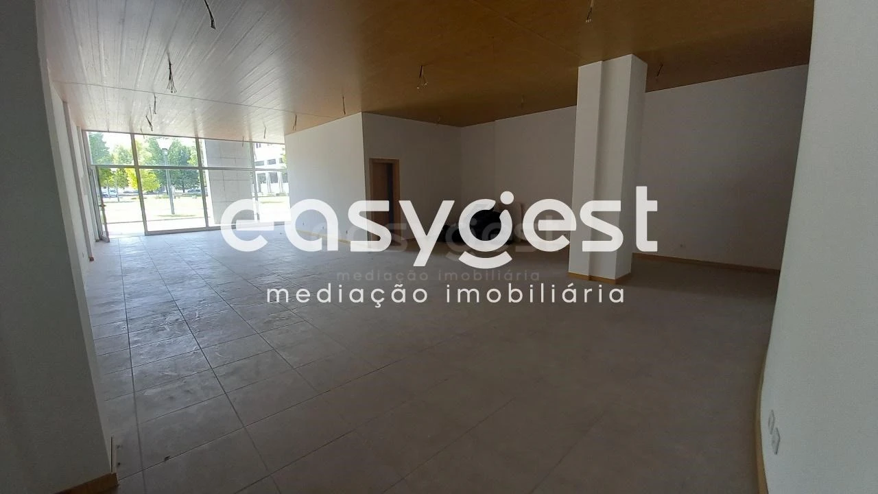 Loja para Venda em Viseu Foto 2