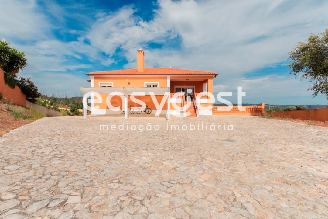 Moradia T4 para Venda em Serra e Junceira Foto 12