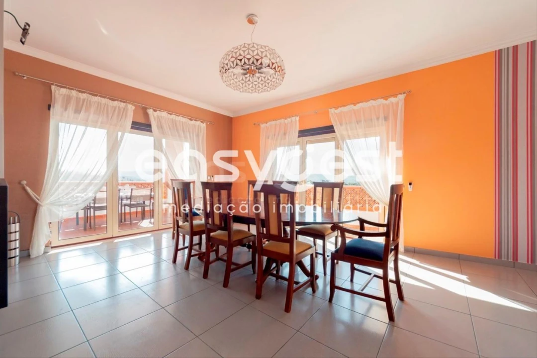 Moradia T4 para Venda em Serra e Junceira Foto 23