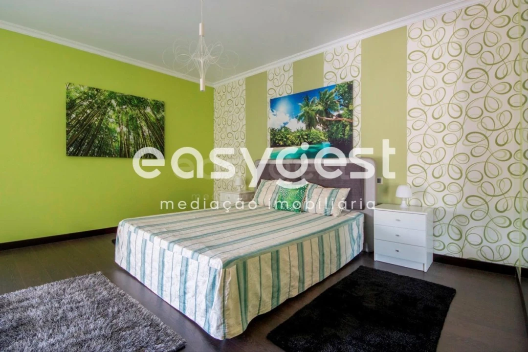 Moradia T4 para Venda em Serra e Junceira Foto 36