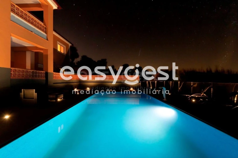 Moradia T4 para Venda em Serra e Junceira Foto 5