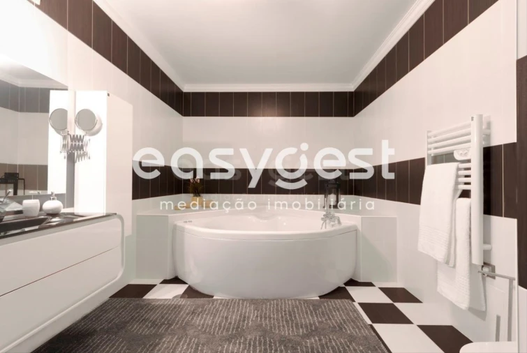 Moradia T4 para Venda em Serra e Junceira Foto 34