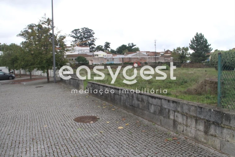 Terreno P/ Prédio para Venda em Viseu Foto 14