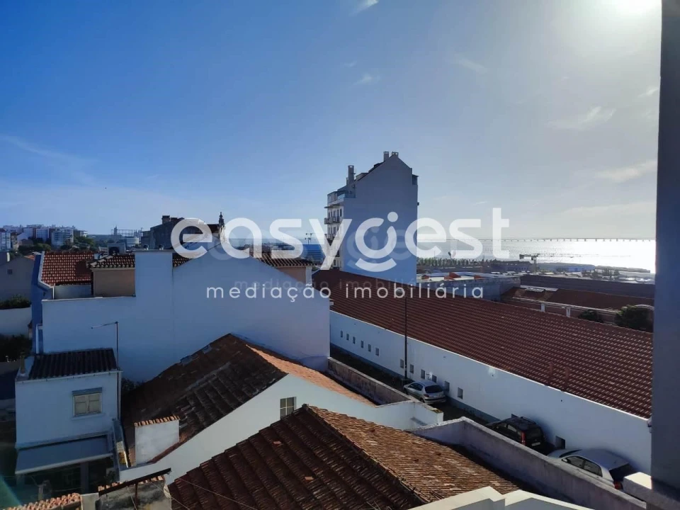 Apartamento T1 para Venda em Marvila Foto 9
