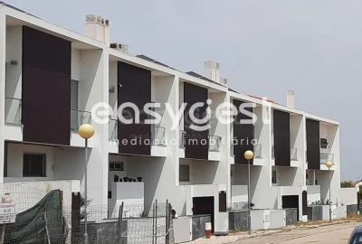 Moradia T3 para Venda em Alcochete