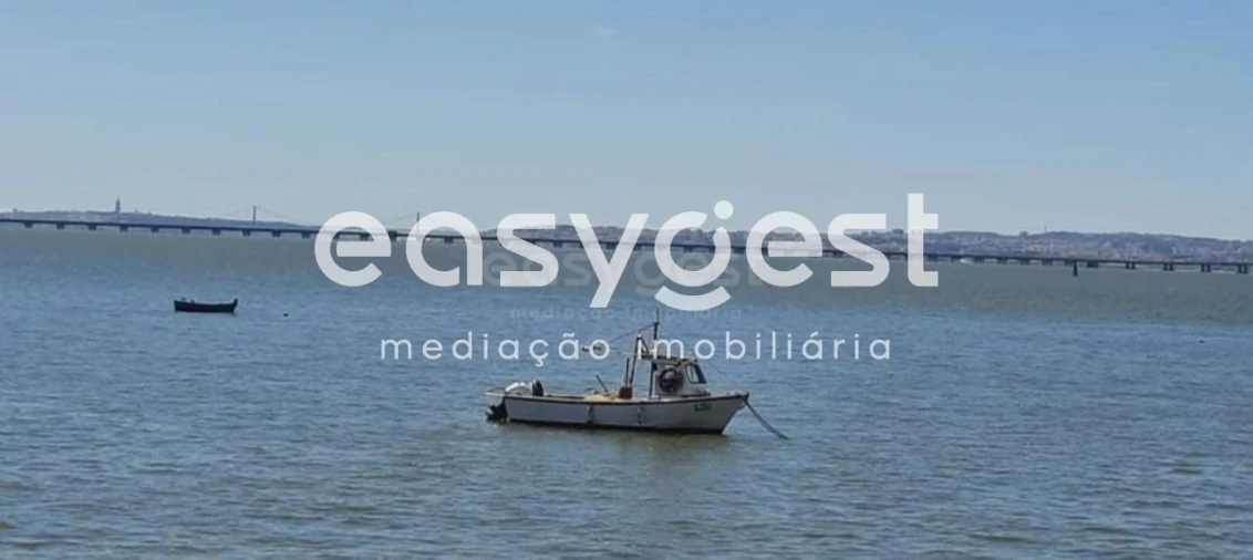 Moradia T3 para Venda em Alcochete Foto 10