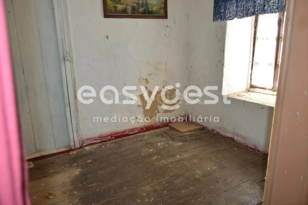 Moradia T3 para Venda em Areias e Pias Foto 6