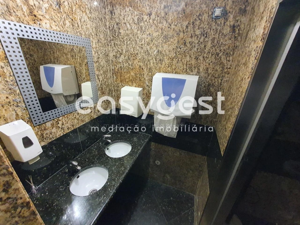 Loja para Venda em Santa Comba Dão e Couto do Mosteiro Foto 16