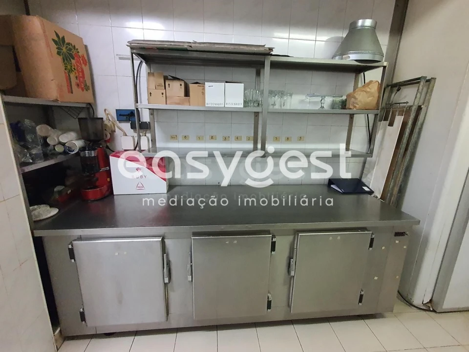 Loja para Venda em Santa Comba Dão e Couto do Mosteiro Foto 24