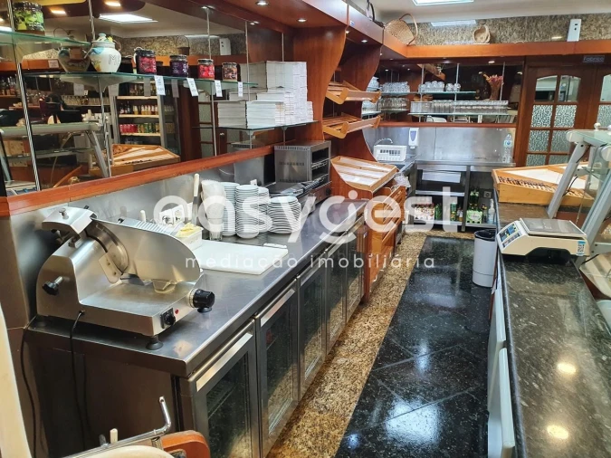 Loja para Venda em Santa Comba Dão e Couto do Mosteiro Foto 12