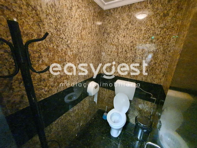 Loja para Venda em Santa Comba Dão e Couto do Mosteiro Foto 17