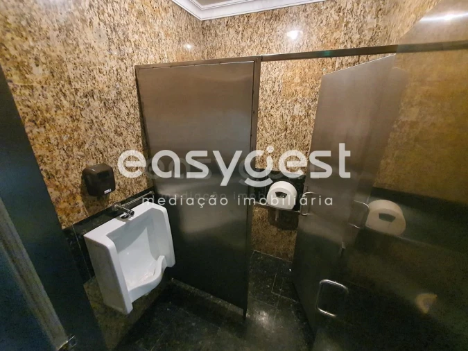 Loja para Venda em Santa Comba Dão e Couto do Mosteiro Foto 18