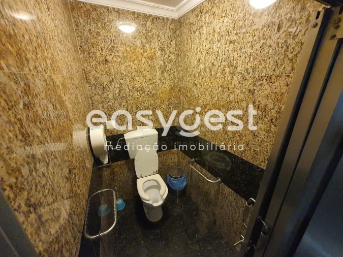 Loja para Venda em Santa Comba Dão e Couto do Mosteiro Foto 19