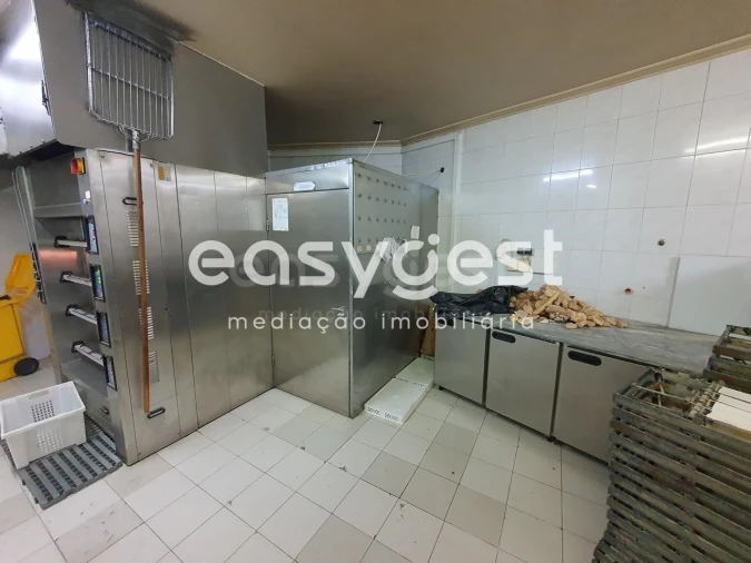 Loja para Venda em Santa Comba Dão e Couto do Mosteiro Foto 26