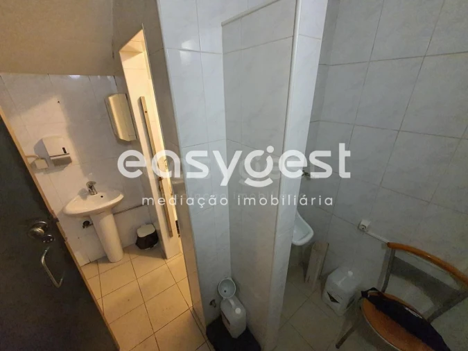 Loja para Venda em Santa Comba Dão e Couto do Mosteiro Foto 35