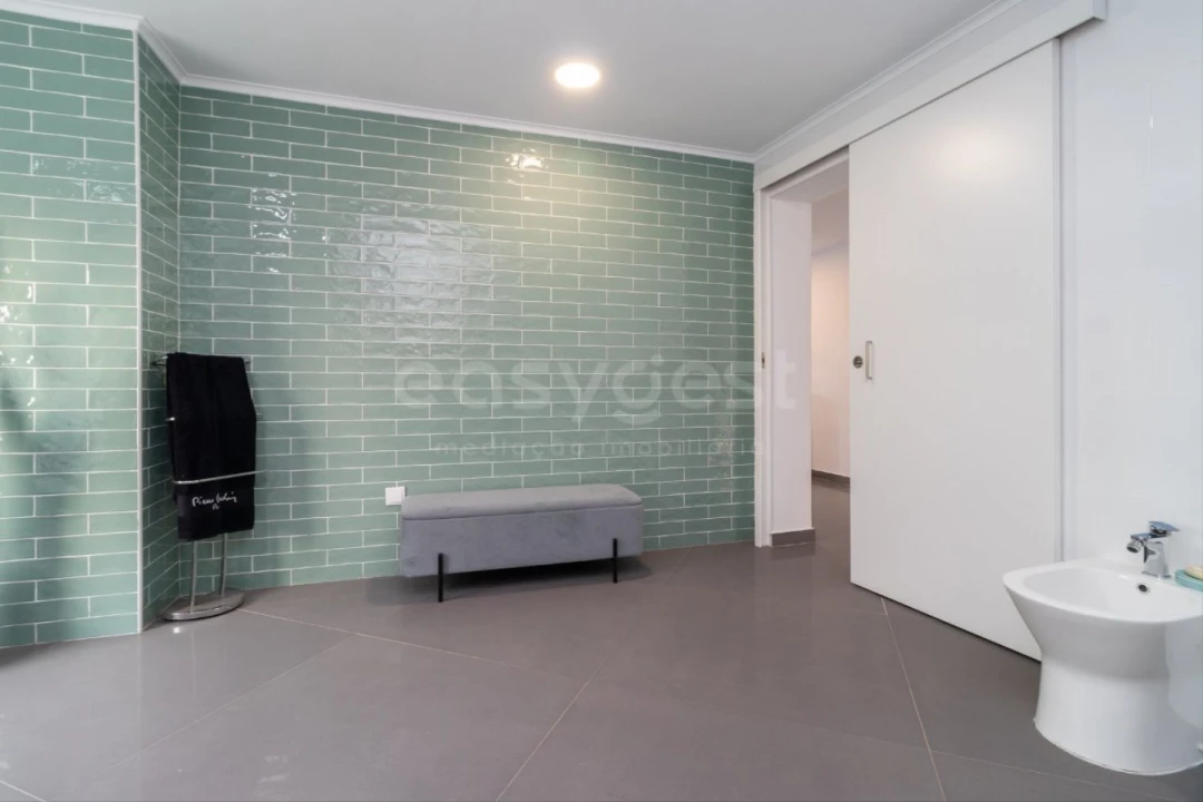 Quinta T6 para Venda em Gaio-Rosário e Sarilhos Pequenos Foto 45