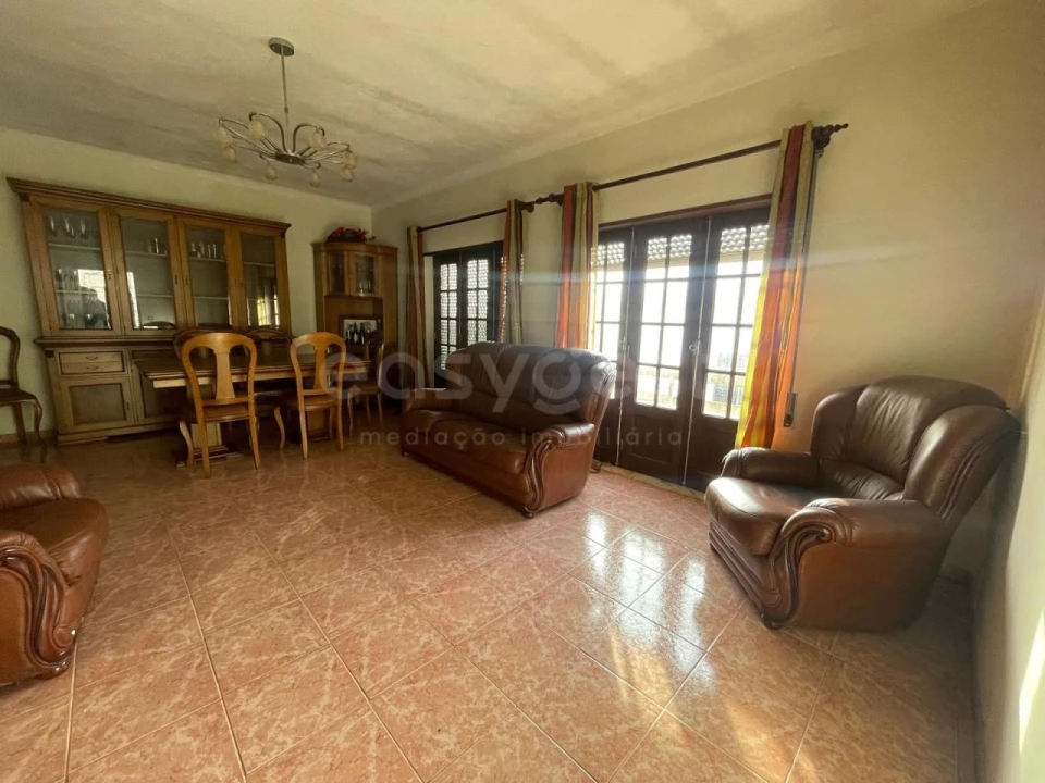 Moradia T2 para Venda em Abrunhosa-A-Velha Foto 16