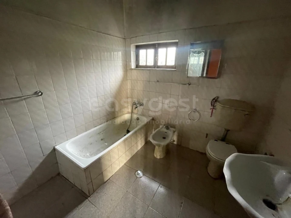 Moradia T2 para Venda em Abrunhosa-A-Velha Foto 22