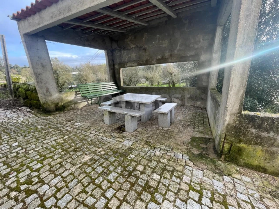 Moradia T2 para Venda em Abrunhosa-A-Velha Foto 28