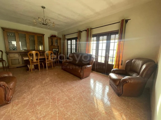 Moradia T2 para Venda em Abrunhosa-A-Velha Foto 16