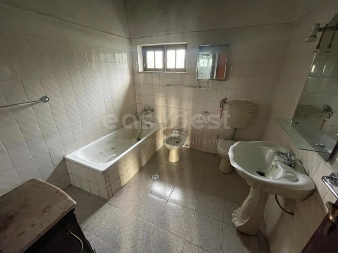 Moradia T2 para Venda em Abrunhosa-A-Velha Foto 24