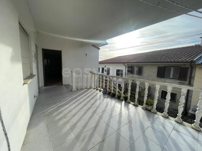 Moradia T2 para Venda em Abrunhosa-A-Velha Foto 31