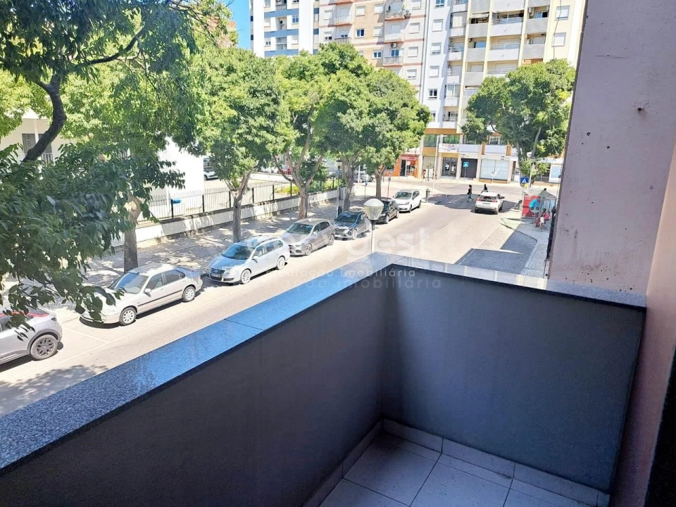 Apartamento T3 para Venda em União das Freguesias de Setúbal Foto 3
