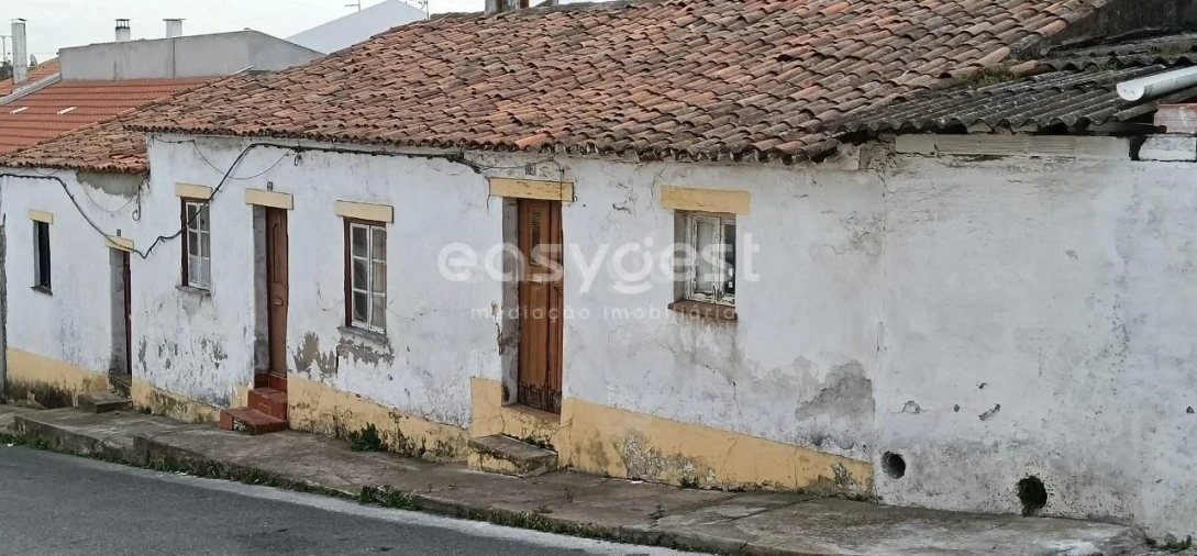 Moradia T3 para Venda em Aljustrel e Rio de Moinhos Foto 1