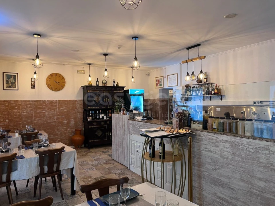 Negócio para Venda em Azeitão (São Lourenço e São Simão) Foto 1