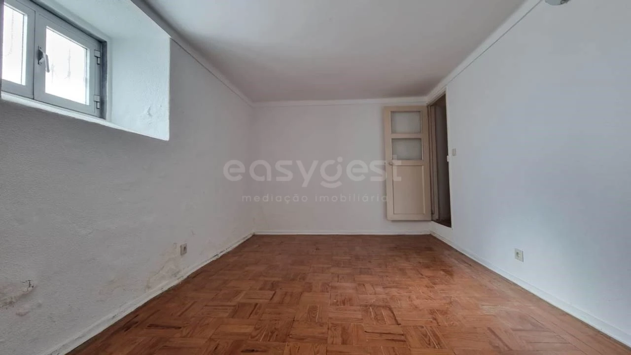 Apartamento T4 para Venda em Ajuda Foto 20