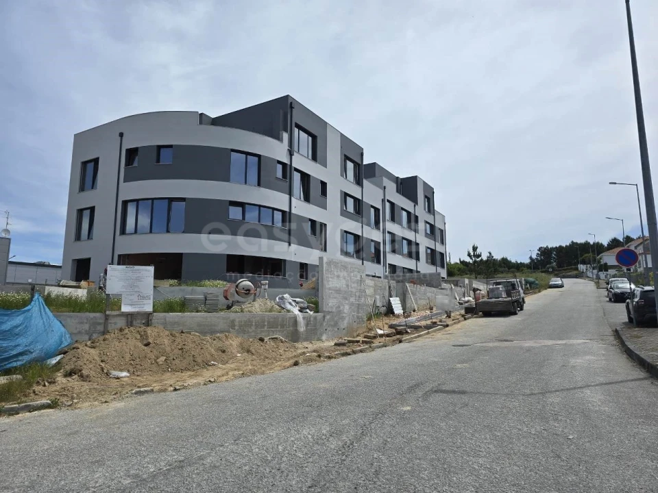 Apartamento T3 para Venda em Oliveira do Hospital e São Paio de Gramaços Foto 1